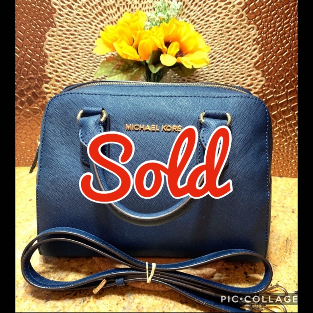 Michael Kors: AV-1210 Tote (Blue) SOLD